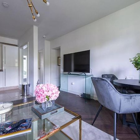 2 Bedroom Modern Urban Sanctuary 1Cc - Cherrydeal London Kültér fotó