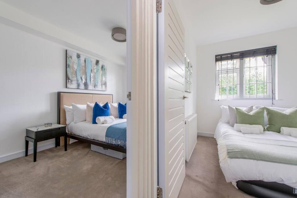 2 Bedroom Modern Urban Sanctuary 1Cc - Cherrydeal London Kültér fotó