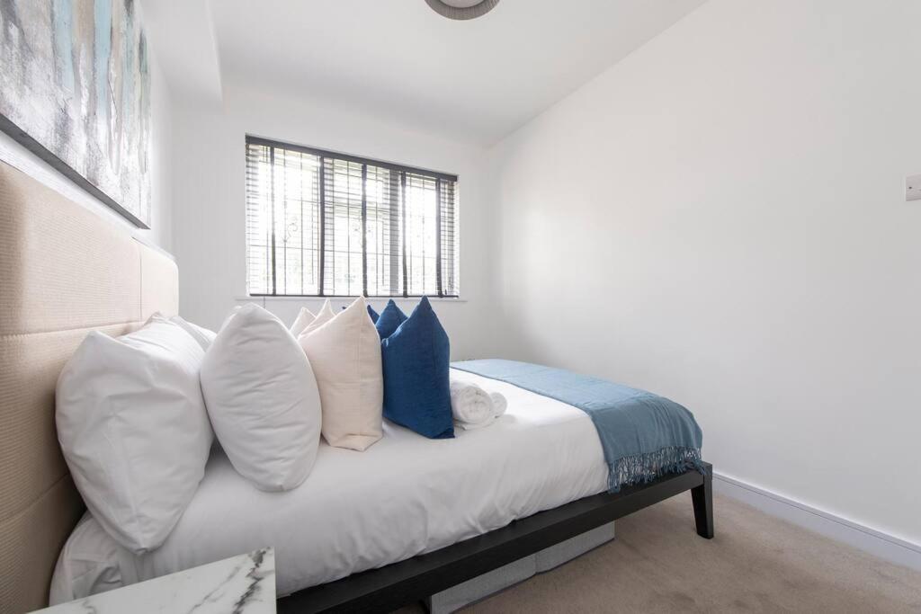 2 Bedroom Modern Urban Sanctuary 1Cc - Cherrydeal London Kültér fotó